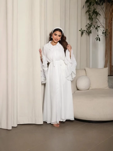 Elegant White Maxi Abaya Dress For Women Lace Spliced Flare Sleeve Pleated Long Robe With Belt Modest Party Evening Gown