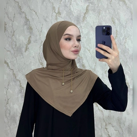 Turbante Hijab Musulmano da Donna Nuovo Foulard Pullover con Catena di Perle Poliestere Tinta Unita Elegante Copricapo a Turbante