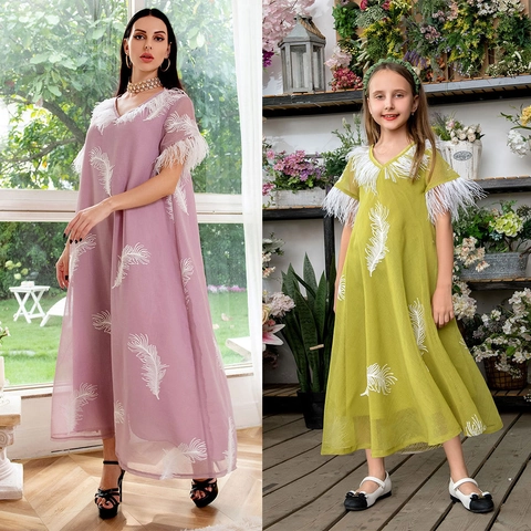 Elegant Women V-Neck Feather Embroidery Polyester Mesh Maxi Dress Bohemian Long Sleeve Kaftan Party Vacation Long Gown