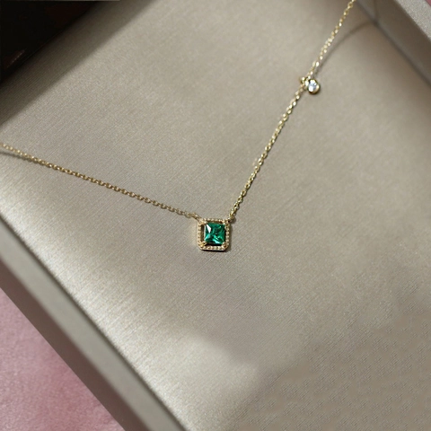 925 Sterling Silver Emerald Green Square Zirconia Pendant Necklace Gold Silver Plated Elegant Jewelry Gift For Women Daily Wear