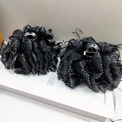 Elegant Large Black Flower Hair Claw Clip Organza Ruffle Feather Rhinestone Shark Clip For Women Fashion Hair Jewelry