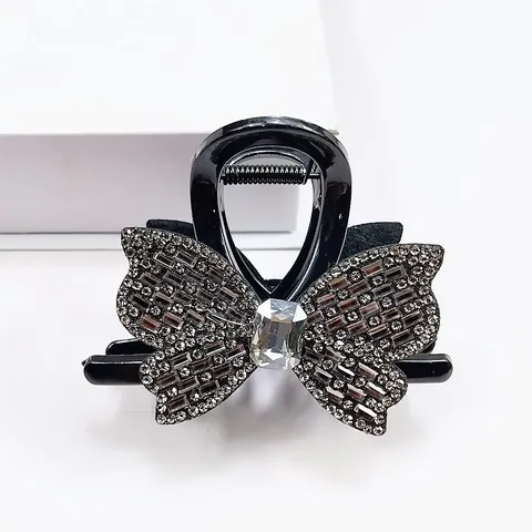 Elegant Rhinestone Butterfly Hair Claw Clip For Women Black Resin Large Crystal Hair Grip Accessories For Daily Party
