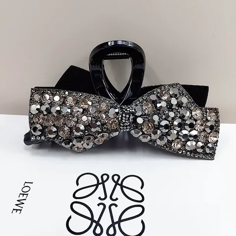 Elegant Large Rhinestone Bow Hair Claw Clip Black Acrylic Shark Clip Fashion Sparkling Hair Accessories For Women Party