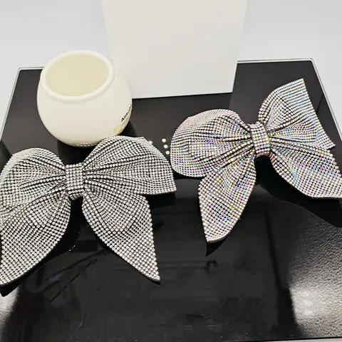Elegant Oversized Rhinestone Bow Hair Clip Alloy Sparkling Inlaid Swallowtail Spring Clip Hair Accessories For Women Party Wedding