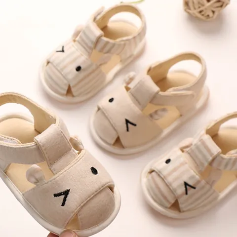 Zachte Katoenen Baby Sandalen Schattig Cartoon Borduursel Zachte Zool Antislip Loopschoenen Voor Peuters Baby Jongens Meisjes