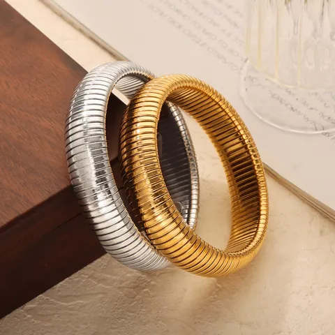Minimalist Titanium Steel Tubogas Spiral Stretch Bangle For Women Fashion Ribbed Gold Silver Plated Elastic Bracelet Jewelry Gift
