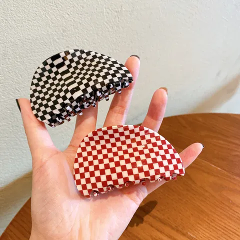 Checkerboard Acetate Hair Claw Clip For Women Fashion D-Shape Shark Hair Clip Grid Pattern Hair Accessory