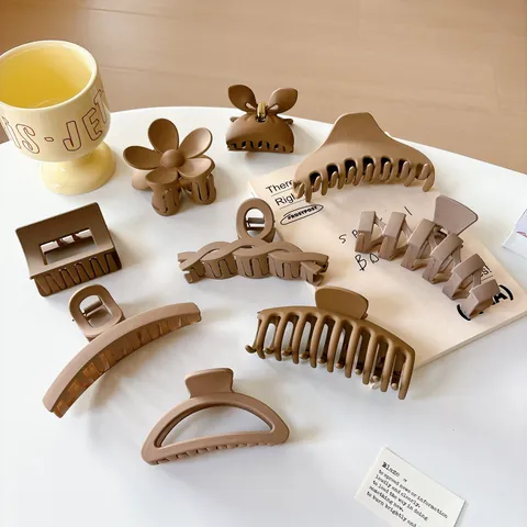 Matte Plastic Haarklem Groot Minimalistisch Geometrisch Bloemen Vlinder Maan Vorm Haaraccessoires Voor Vrouwen Koreaanse Stijl Haarstyling