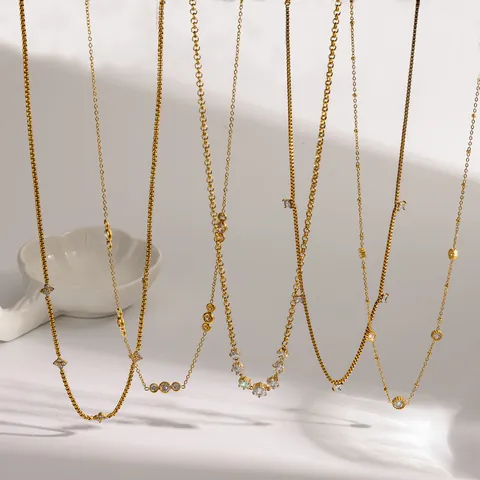 Mode PVD 18K Vergoldet 304 Edelstahl Strass Anhänger Halskette Für Damen Ins Stil Geometrische Schlüsselbeinkette Schmuck