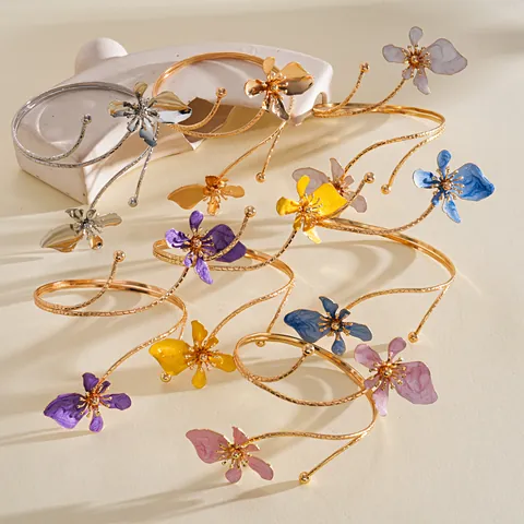 Vintage Europese Stijl Metalen Bloem Armband Spiraal Emaille Armband Verstelbare IJzeren Armband Voor Vrouwen Mode Sieraden