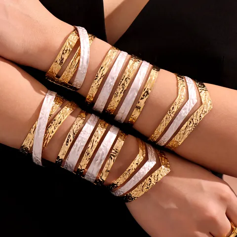 Hammered Texture Stainless Steel Cuff Bangle For Women Gold Silver Two Tone White Enamel Multi Layer Wide Armband Jewelry