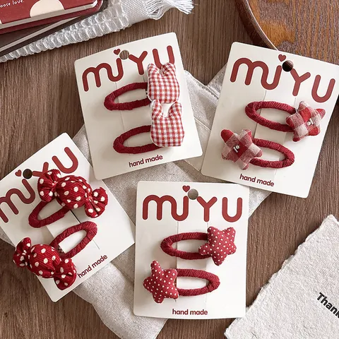 Douces Barrettes à Cheveux en Tissu Rouge pour Enfants Filles Motif Étoile Lapin Bonbon Pois Plaid Fait à la Main Accessoires de Coiffure Épingle à Cheveux Cadeau