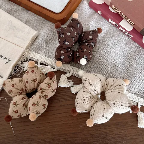 Zoete Koreaanse Stijl Bloemen Ster Stof Haarelastiekjes Met Pompons Voor Meisjes Kinderen Vintage Pastorale Stof Haarelastiekjes Accessoires