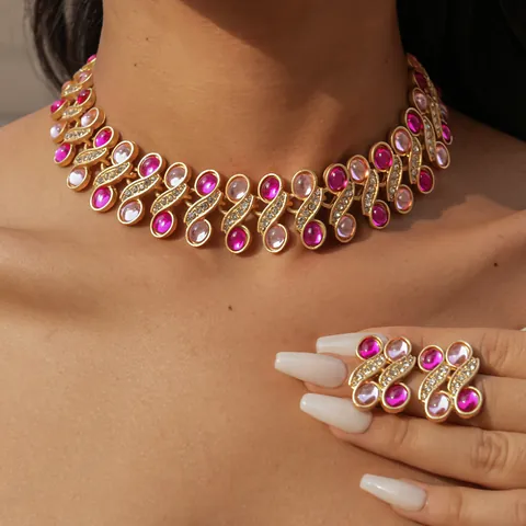 Vintage Palace Style Oval Resin Rhinestone Splicing Necklace Earring Jewelry Set Gold Plated Alloy Luxury Clavicle Chain For Women