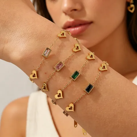 Women Vintage Gold Titanium Steel Bracelet Hollow Heart Rectangular Rhinestone Gem Charm Bracelet European Fashion Jewelry