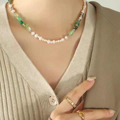 Collar de Empalme de Piedra Natural y Perla de Agua Dulce para Mujer Cuentas de Acero de Titanio Chapado en Oro 18K Joyería