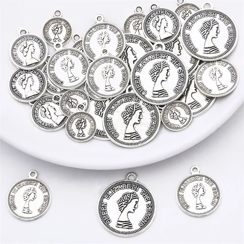 Vintage Alloy Queen Elizabeth II Portrait Coin Pendants DIY Jewelry Making Charms For Necklace Bracelet Antique Silver Round Coin Accessories