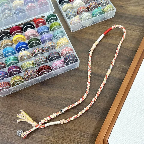 Handgefertigtes Baumwollfaden-Spulen-Sortiment Mit Organizer-Etui Für DIY-Geflochtenen Schmuck Armband Taschen-Lanyard Dekomaterialien
