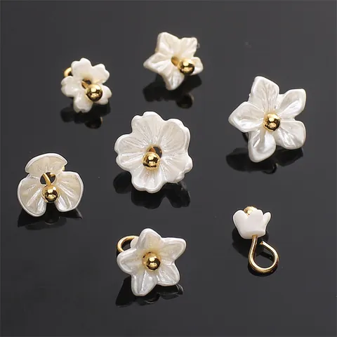 Resin Mini Flower Pendant With Metal Ring White Flower Charm Jewelry Finding For DIY Necklace Bracelet Earring Accessories