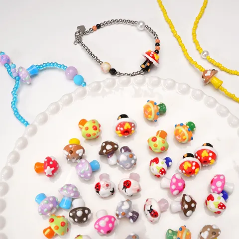 Handmade Mushroom Shape Lampwork Glass Beads Hand-painted Polka Dot Heart Pattern Loose Beads For DIY Jewelry Making Accessories