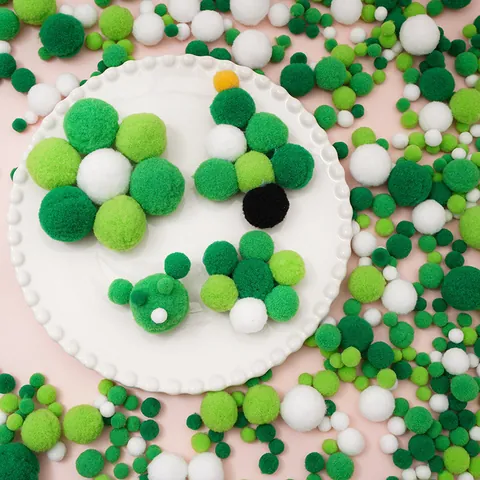 Green White Polyester Plush Pom Poms Craft Materials For Kids Handmade Christmas Tree Decor Creative Home Party Decor