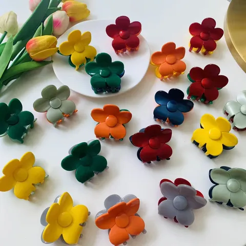 Korean Style Flower Hair Claw Clip For Women Acetate Five-Petal Floral Hairpin Sweet Multi-Color Splicing Hair Accessory