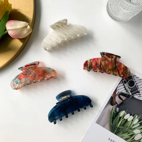 Vintage Cellulose Acetate Large Hair Claw Marble Shark Clip Elegant Non-Slip Accessory For Women Daily Hair Styling Tool