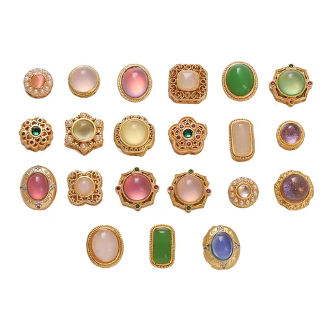 Perles d'Espacement en Cuivre Plaqué Or Vintage Strass Perle Artificielle Incrustée Florale Ajourée Pendentifs pour Création de Bijoux DIY