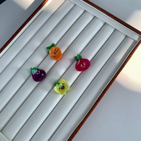 Mini Acetate Vegetable Hair Claw Clips Cute Cartoon Smiley Face Carrot Tomato Pumpkin Cabbage Eggplant Hair Accessories For Women Girls