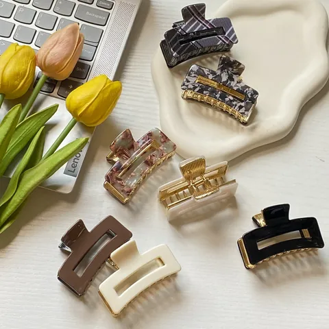 Women Minimalist Alloy Hair Claw Clip Hollow Rectangular Shark Clip Elegant Hair Clamp For Hair Styling Accessories