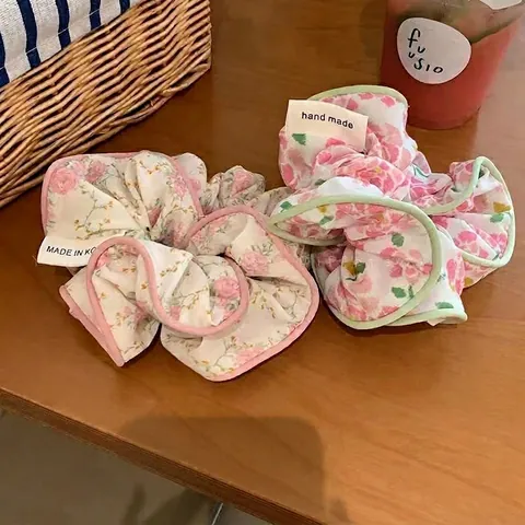 Chouchou en Tissu Floral Grand Taille Accessoire Cheveux Avec Passepoil Fait Main Style Coréen Série Forêt Pour Femmes
