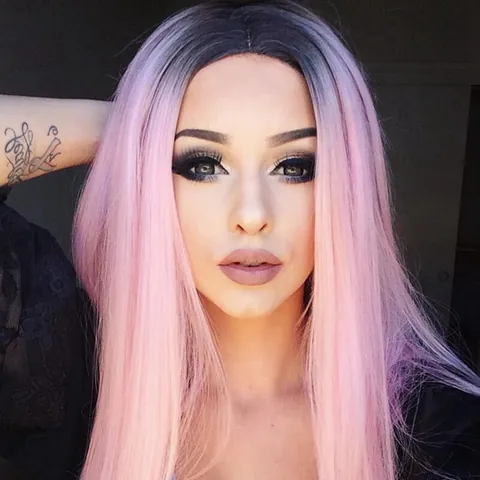 Parrucca da Donna Lunga Liscia Ombre Nero a Rosa Chiaro Fibra Sintetica ad Alta Temperatura Resistente al Calore Cosplay Festa