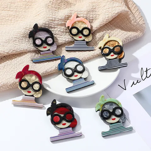 Vintage Acrylic Female Portrait Brooch Pin Retro Pop Art Handmade Fashion Glasses Lady Badge For Clothes Bags Women Jewelry