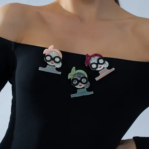 Vintage Acrylic Female Portrait Brooch Pin Retro Pop Art Handmade Fashion Glasses Lady Badge For Clothes Bags Women Jewelry