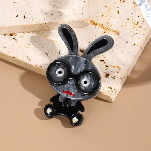 Acrylic Cartoon Rabbit Brooch Handmade Animal Design Lapel Pin Glasses Bunny Fashion Jewelry Gift Unisex Accessory