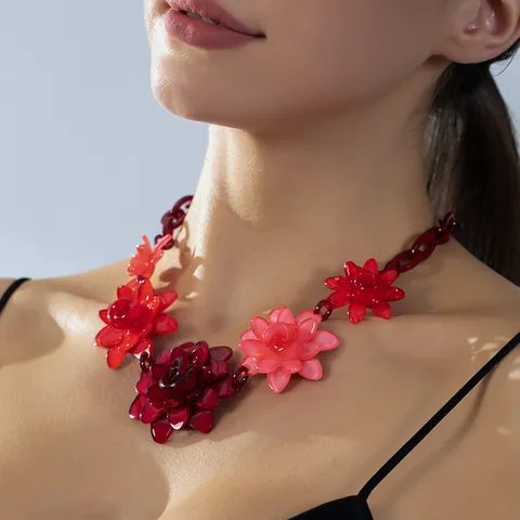 Bohemian Colorful Acrylic Flower Necklace For Women Vibrant 3D Floral Chunky Plastic Chain Adjustable Choker Party Jewelry