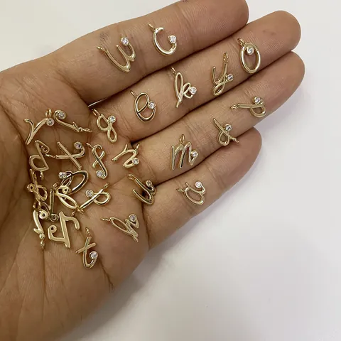 Pendentifs Lettres Initiales Cursives en Laiton Laminé d'Or 14K Avec Micro Pavé de Zircons pour Fabrication de Bijoux DIY Femme