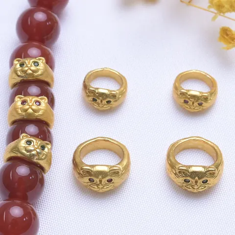 Perles Intercalaires Chat de la Fortune en Laiton Plaqué Or Avec Incrustation de Zircone Perles Tête de Chat pour Bracelet DIY Bijoux Femme Cadeau