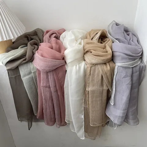 Chal Bufanda Plisada Ligera para Mujer Color Sólido Protección Solar Fino Tacto Gasa para Viaje Moda Diaria Bufanda