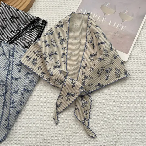 Französisches Retro Blumig Gestreiftes Dreieckstuch Damen Baumwollmischung Dekorativer Halsschal Mori Stil Haar Bandana