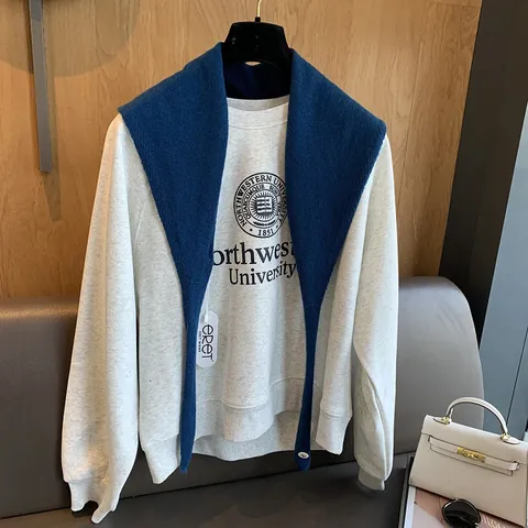 Sciarpa a Triangolo in Maglia di Lana 100% per Donna Tinta Unita Caldo Coprispalle Decorativo Morbido Autunno Inverno Stile Giapponese