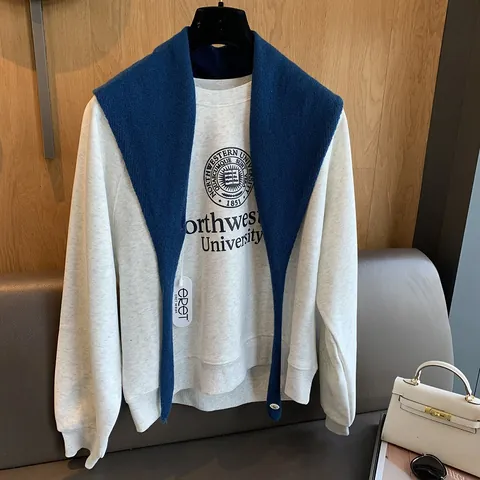Sciarpa a Triangolo in Maglia di Lana 100% per Donna Tinta Unita Caldo Coprispalle Decorativo Morbido Autunno Inverno Stile Giapponese