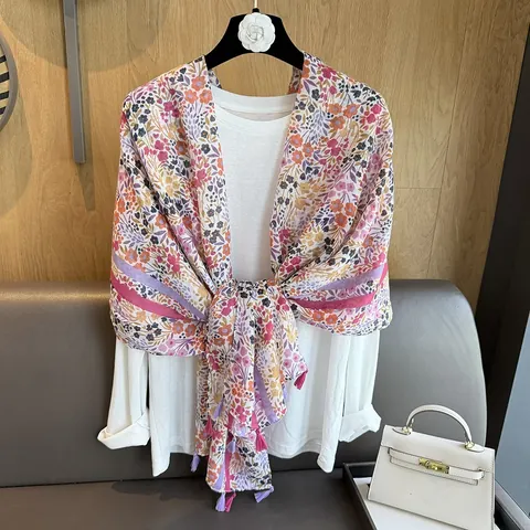 Vintage Floral Print Scarf For Women Lightweight Polyester Wool Blend Shawl With Tassels Artistic Multi Color Wrap Scarf Accessory