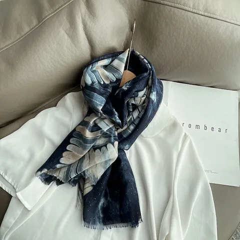 Sciarpa Artistica in Cotone con Motivo Ali per Donna Scialle Lungo con Stampa Cielo Stellato e Polvere d'Oro Elegante Pashmina