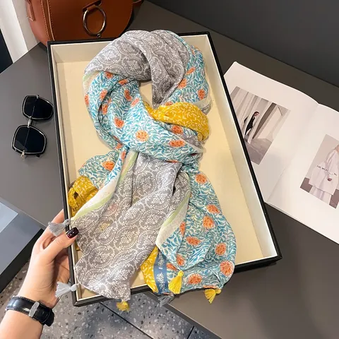 Dames Etnische Stijl Sjaal met Bloemenprint Lichtgewicht Omslagdoek met Quasten Zonnebrand Stranddoek Grote Rechthoekige Sjaal