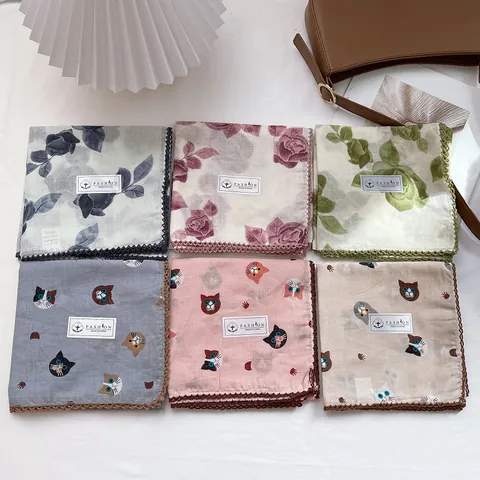 Pañuelo Cuadrado de Algodón Vintage Estampado Gato Floral Borde de Encaje de Ganchillo Elegante Mujer Decoración
