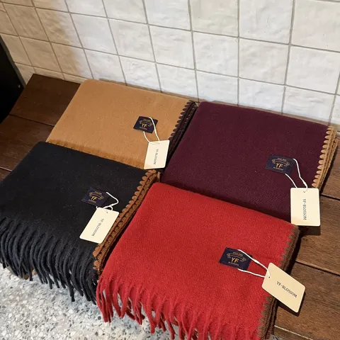 Bufanda de Invierno Gruesa de Imitación Cachemira para Mujer Color Sólido Larga con Borlas Chal Abrigo Cálido Vintage Elegante Calentador de Cuello