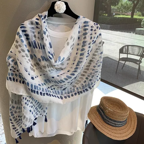 Dames Vintage Etnische Sjaal met Blauwe Inktspatten Print Zonbescherming Lichtgewicht Katoen Polyester Mix Omslagdoek
