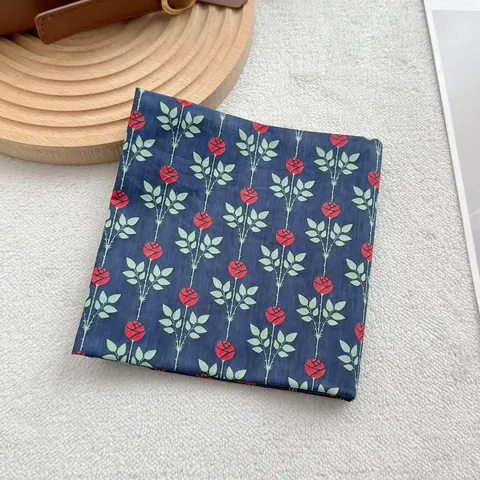 Foulard Quadrato In Raso Vintage Da Donna Con Stampa Floreale Di Rose Elegante Sciarpa Effetto Seta Per Collo E Testa Moda