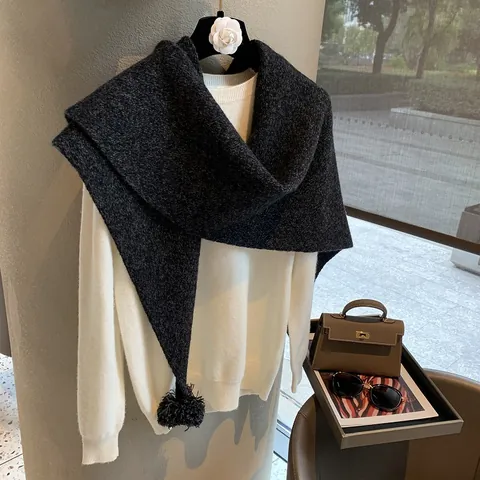 Chall de Punto Triangular de 100% Lana Para Mujer Con Pompones Bufanda Cálida de Invierno Elegante Estilo Retro Color Mezclado